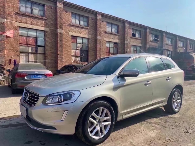 青岛17年沃尔沃XC604
