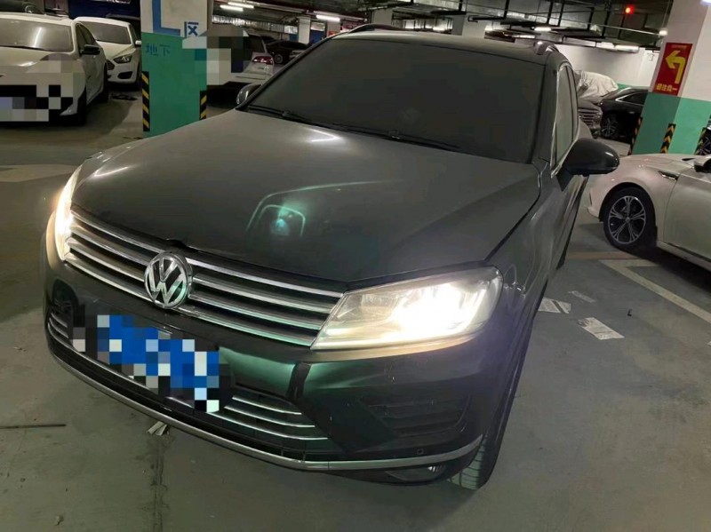 邯郸18年大众途锐2