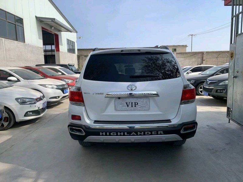 保定14年丰田汉兰达8