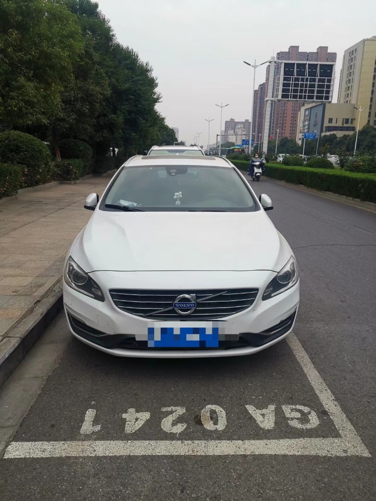 洛陽14年沃爾沃V601