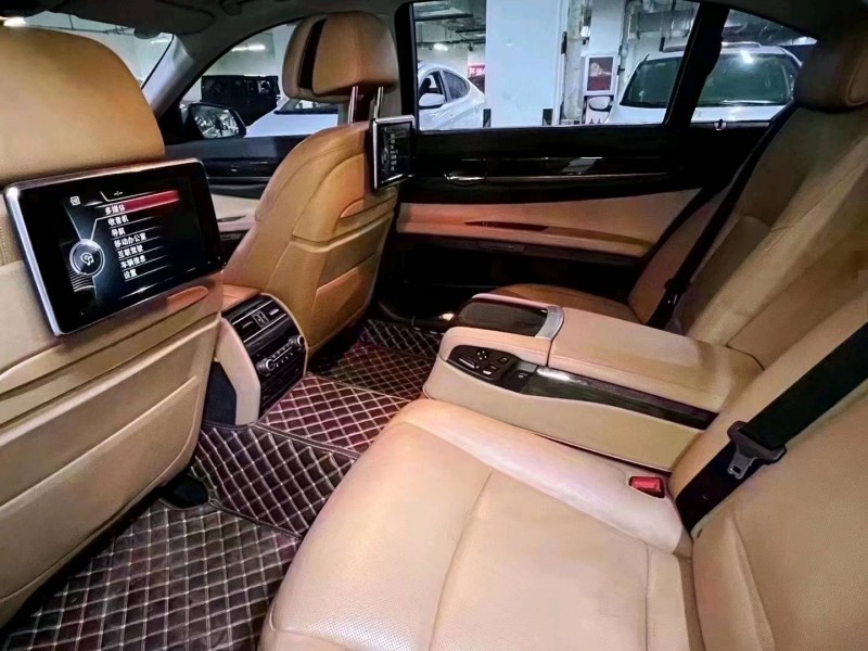 北京13年宝马7系6