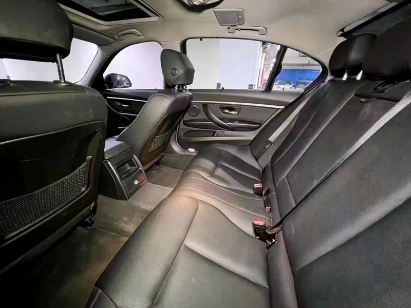 北京12年宝马3系6