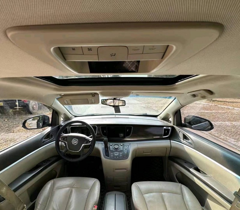 枣庄12年别克GL88