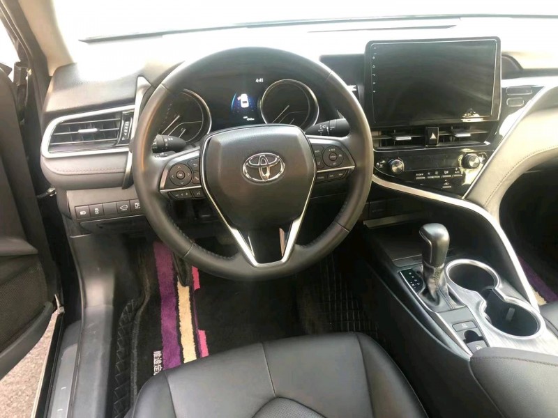 邯郸22年丰田凯美瑞7