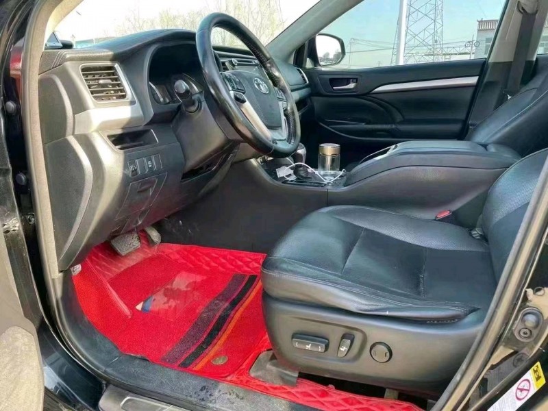 保定15年丰田汉兰达3