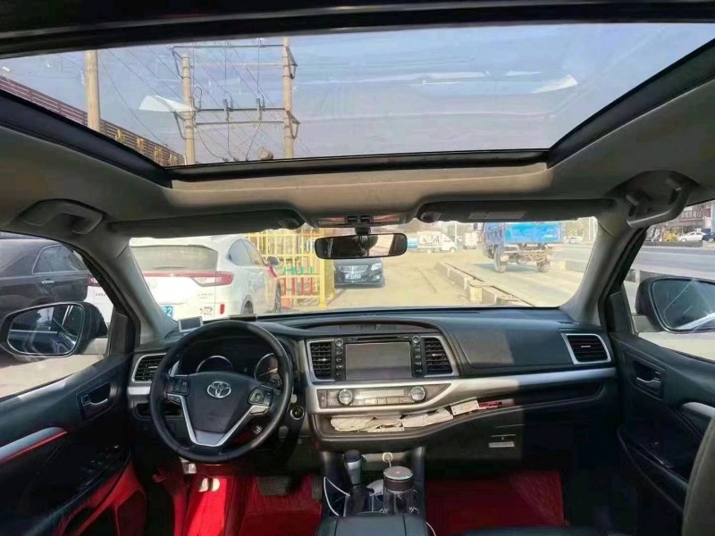 保定15年丰田汉兰达6