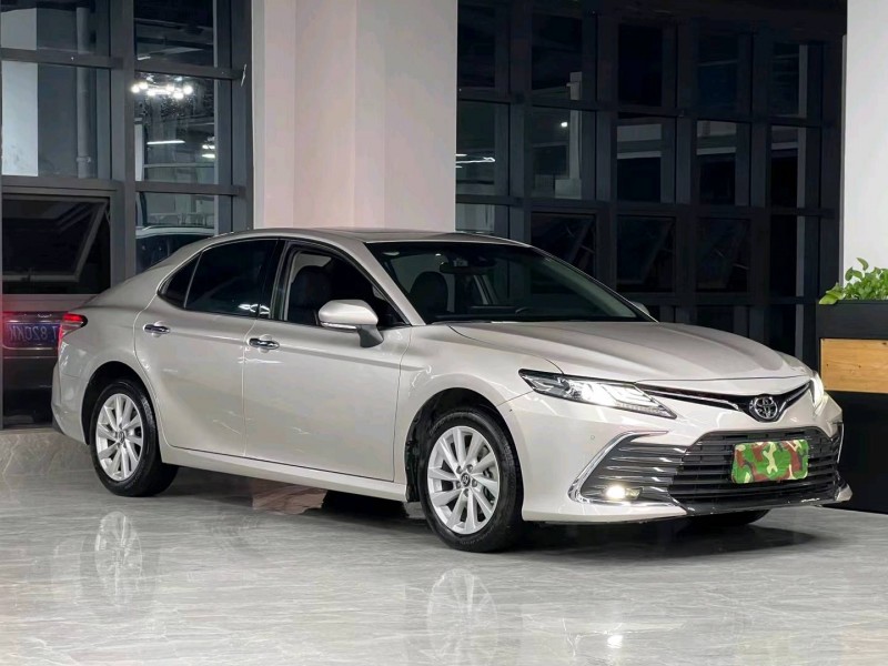 东莞21年丰田凯美瑞2