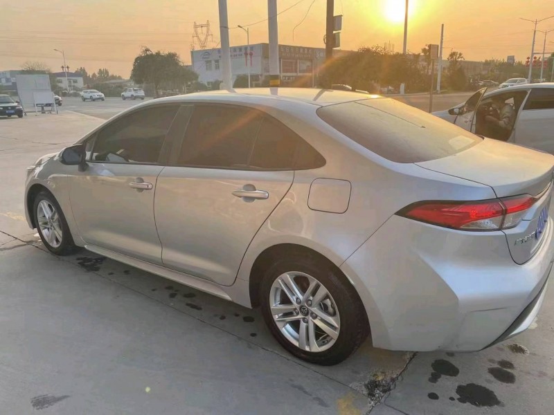 保定21年丰田雷凌5