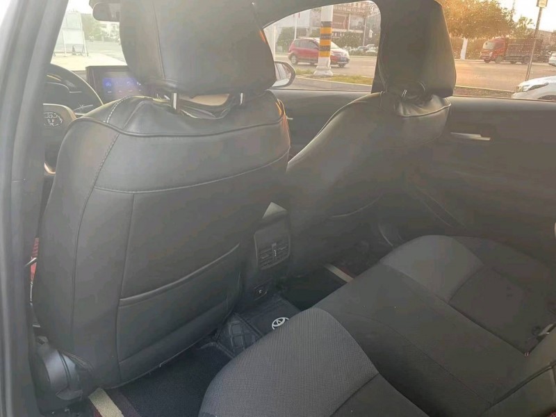 保定21年丰田雷凌9