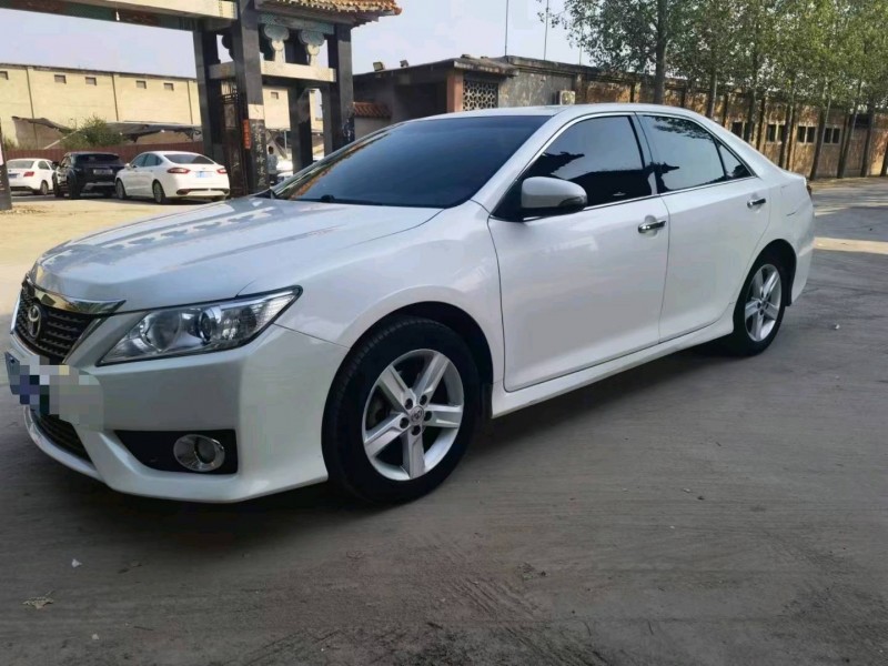 保定13年丰田凯美瑞2