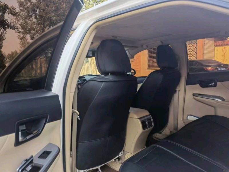 保定13年丰田凯美瑞7