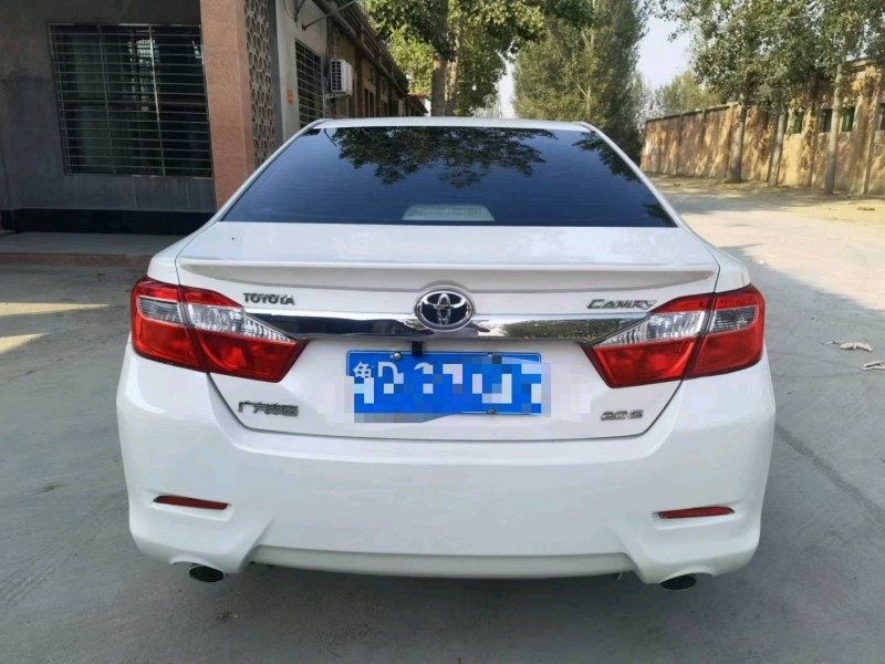 保定13年丰田凯美瑞9