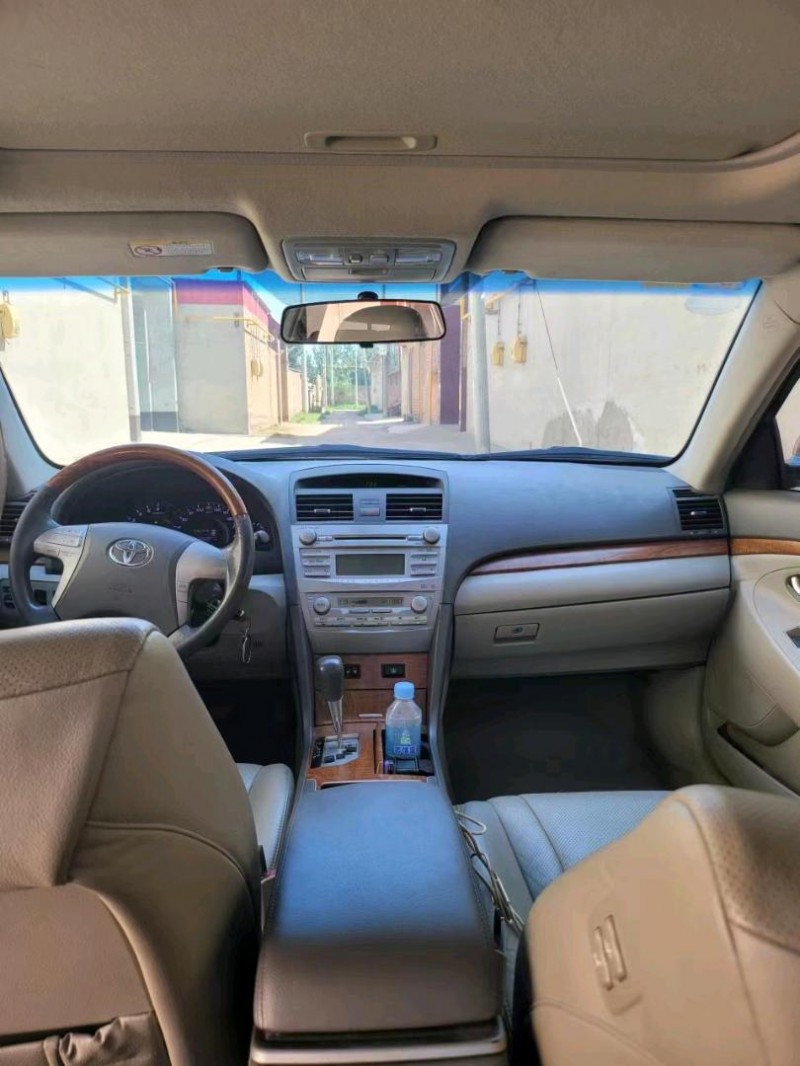 保定09年丰田凯美瑞5