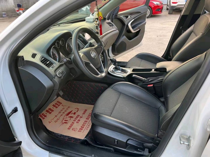 徐州16年别克君威7