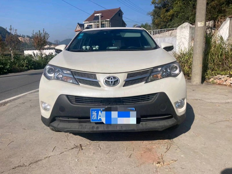 嘉興16年豐田RAV4榮放1