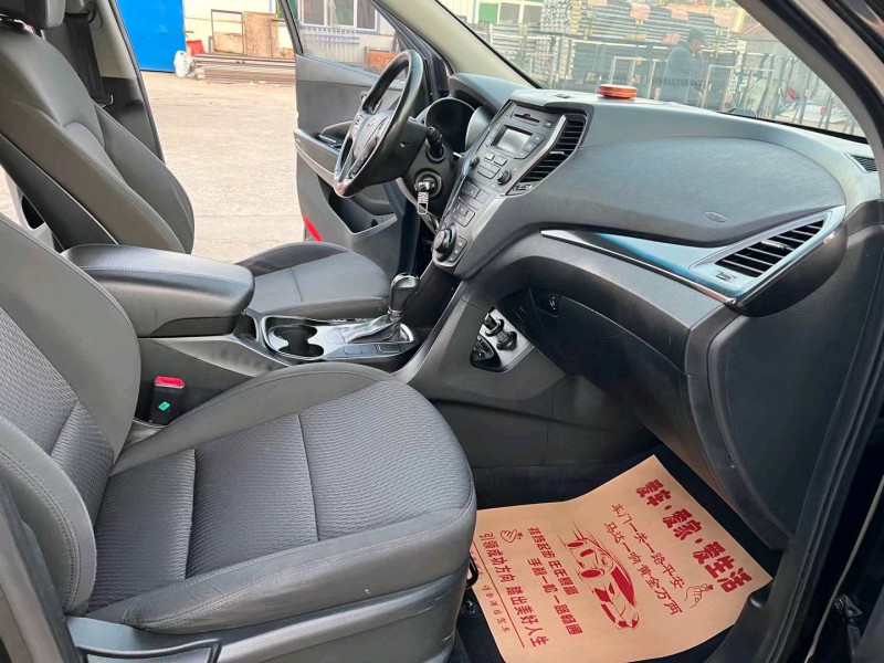 徐州14年现代新胜达6