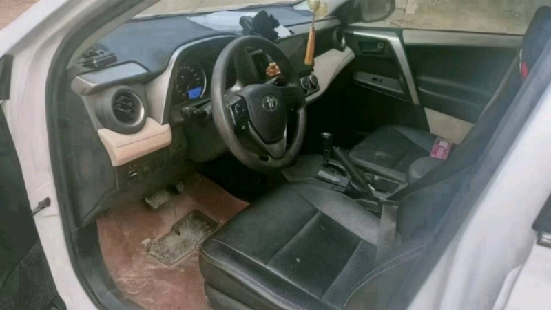 潍坊13年丰田RAV4荣放4