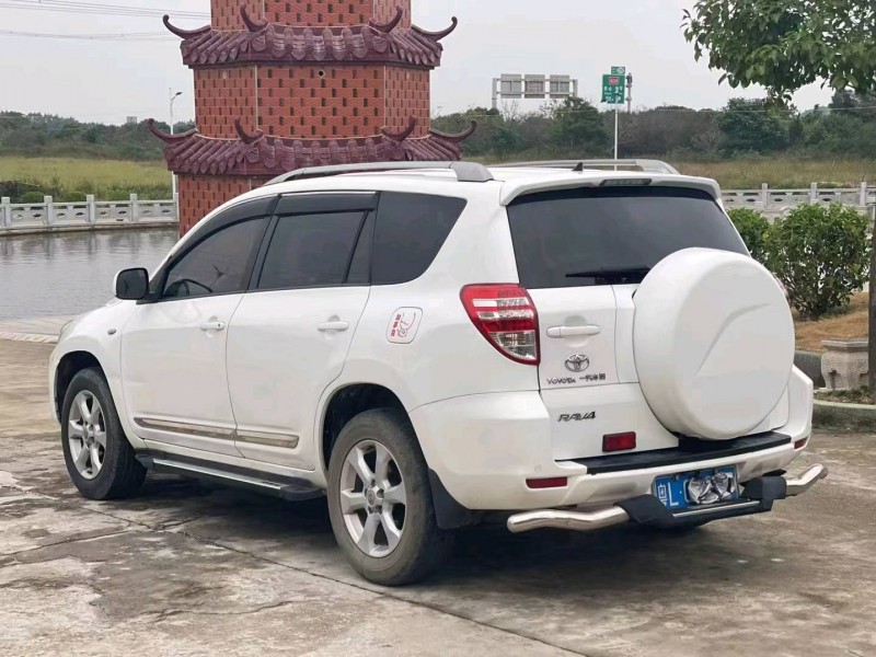 嘉兴13年丰田RAV4荣放8