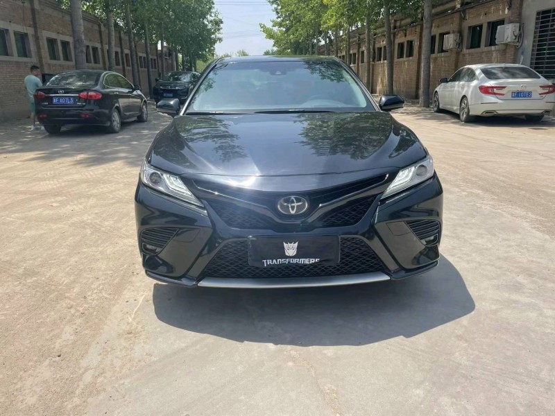 保定19年丰田凯美瑞9