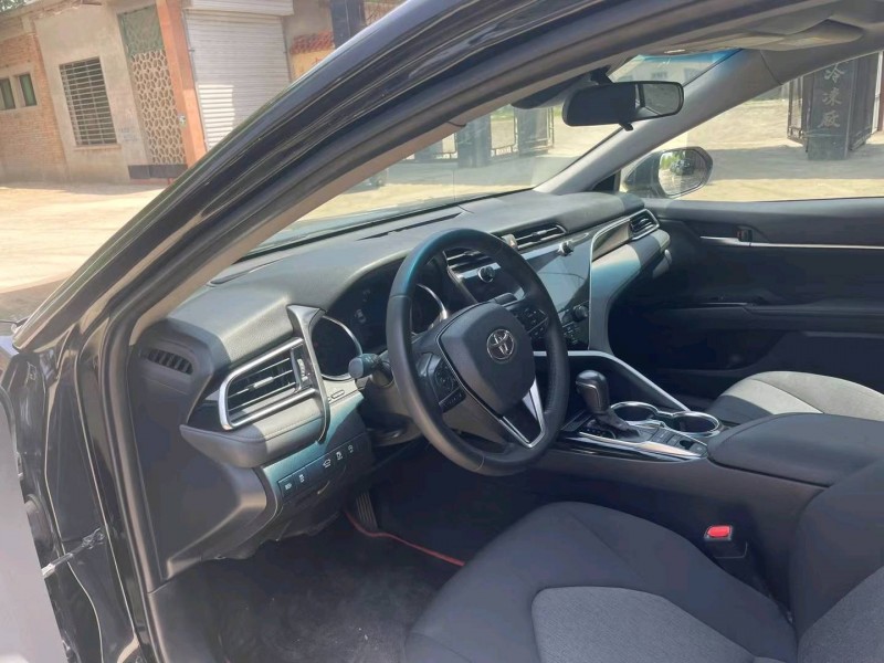 保定19年丰田凯美瑞4