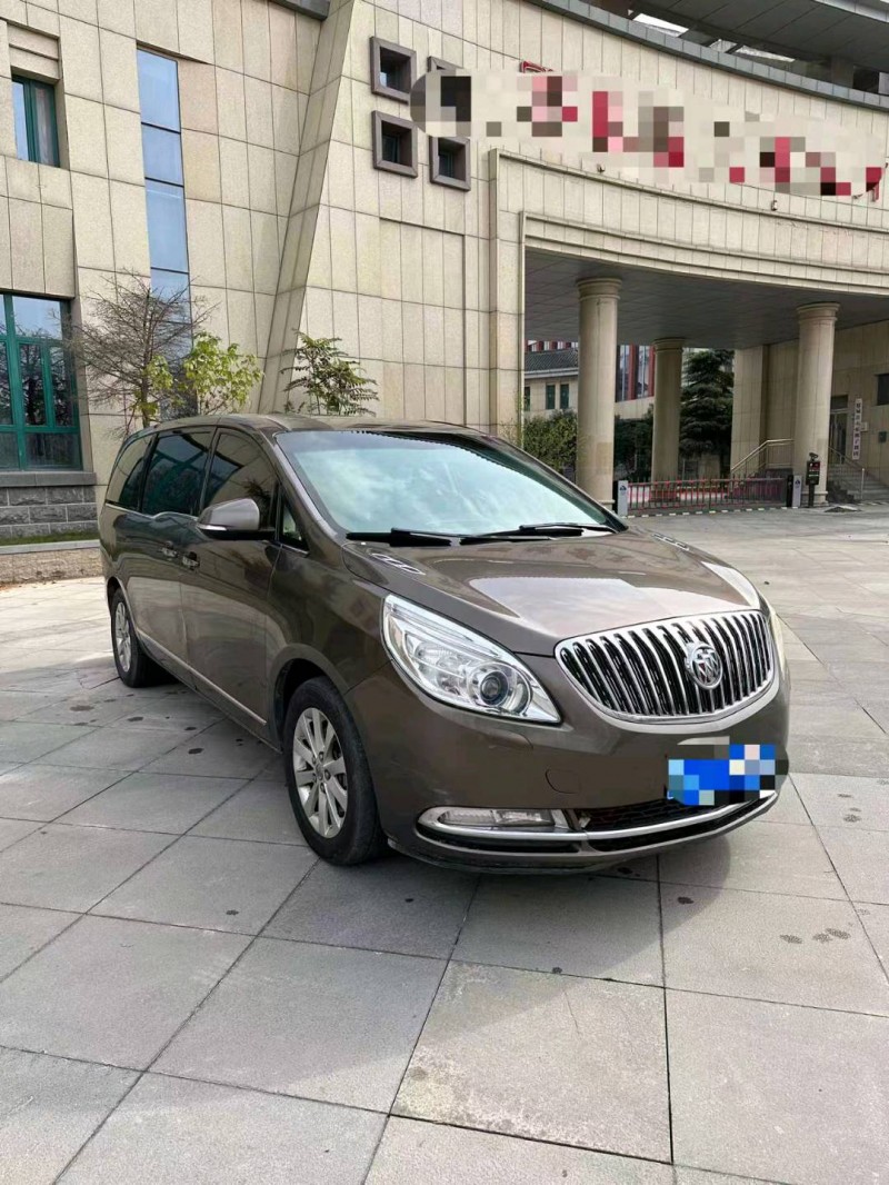 北京12年别克GL82