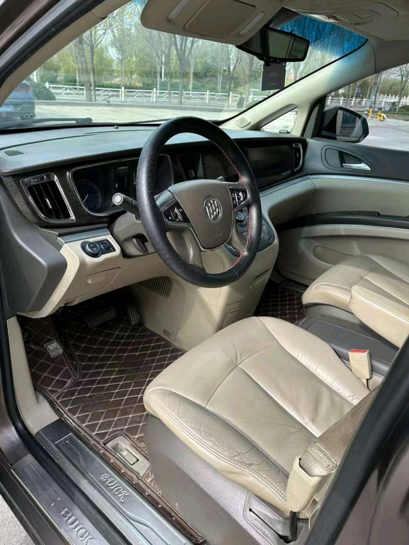 北京12年别克GL85