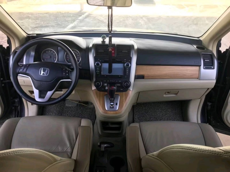 青岛09年本田CRV3