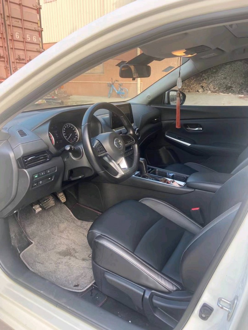 东莞20年日产轩逸5