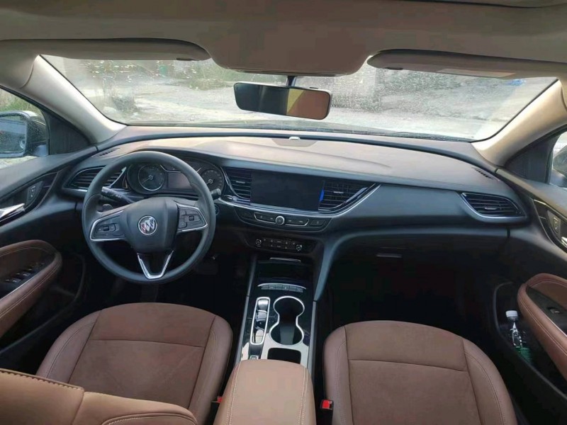 安顺22年别克君威4