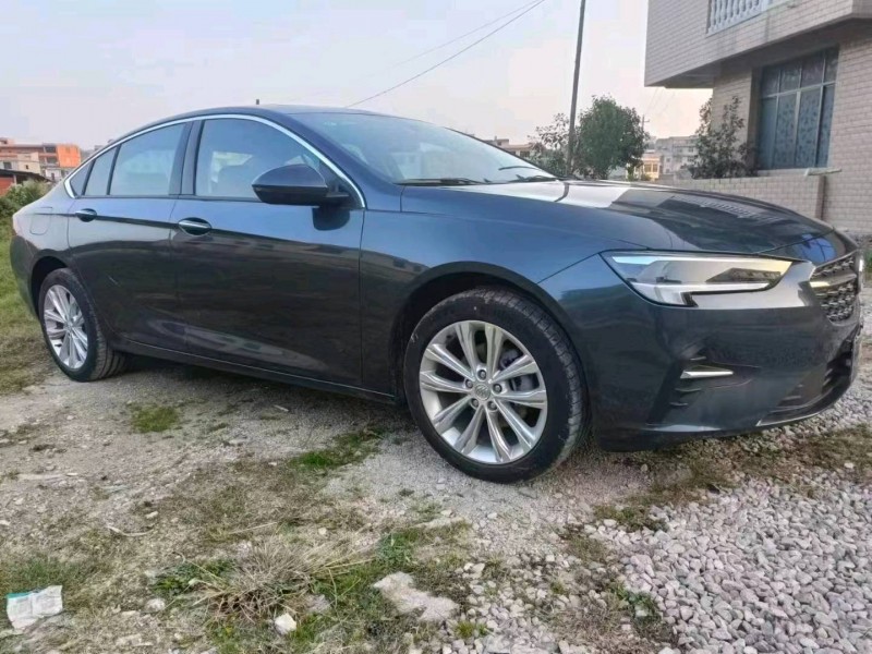 安顺22年别克君威1