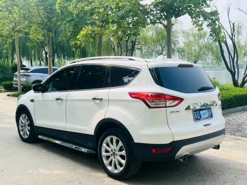 北京16年福特翼虎8