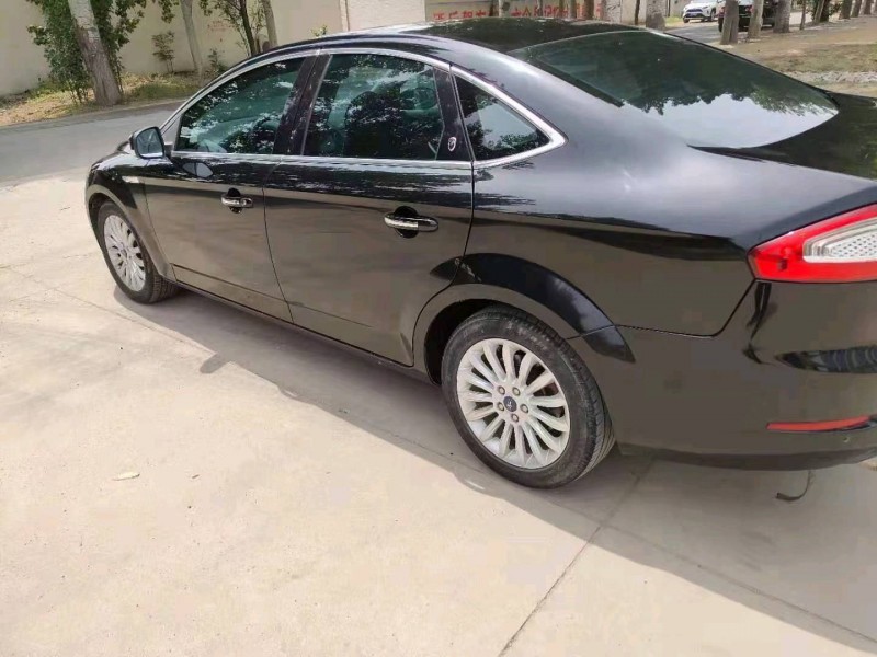 保定12年福特蒙迪欧-致胜7