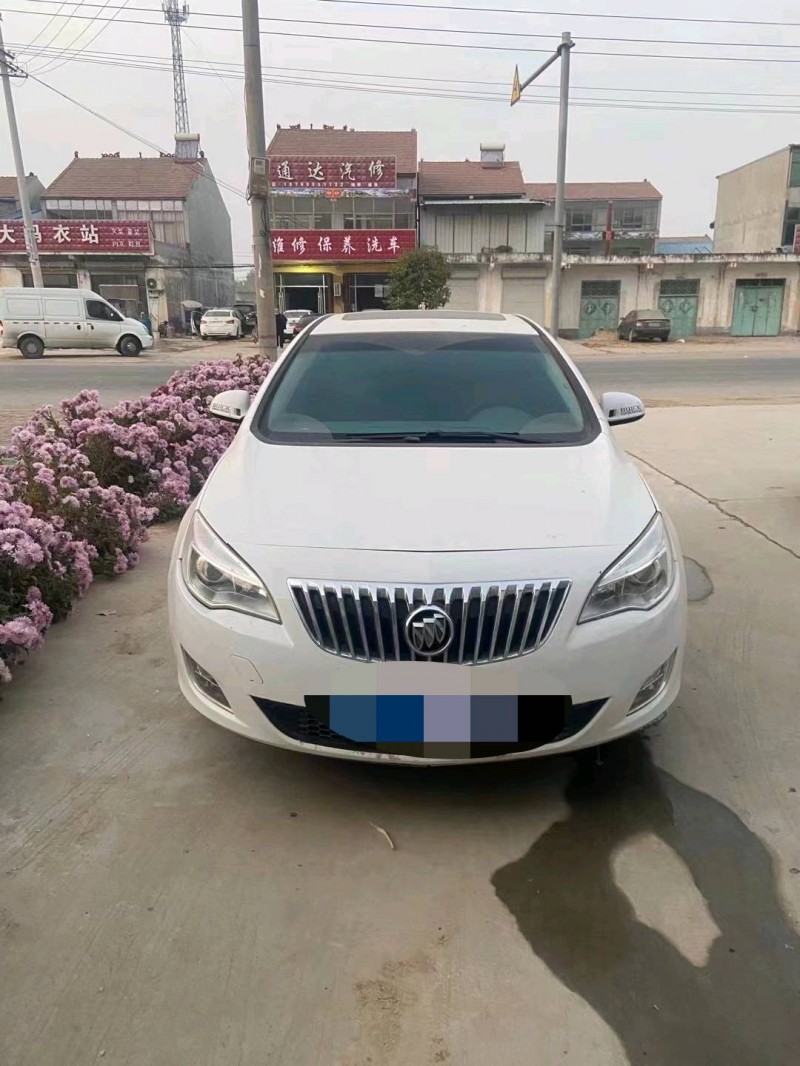 北京13年别克英朗1