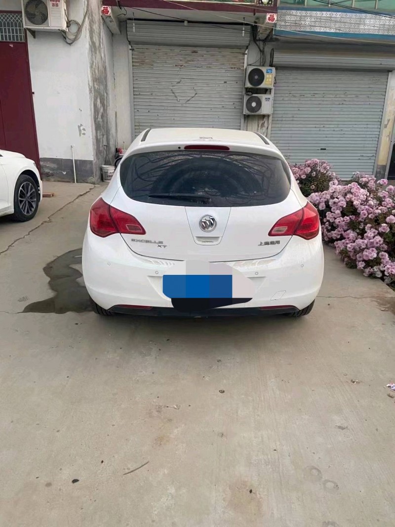 北京13年别克英朗4