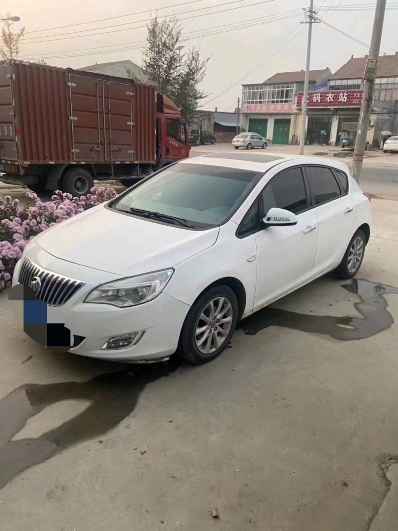 北京13年别克英朗7