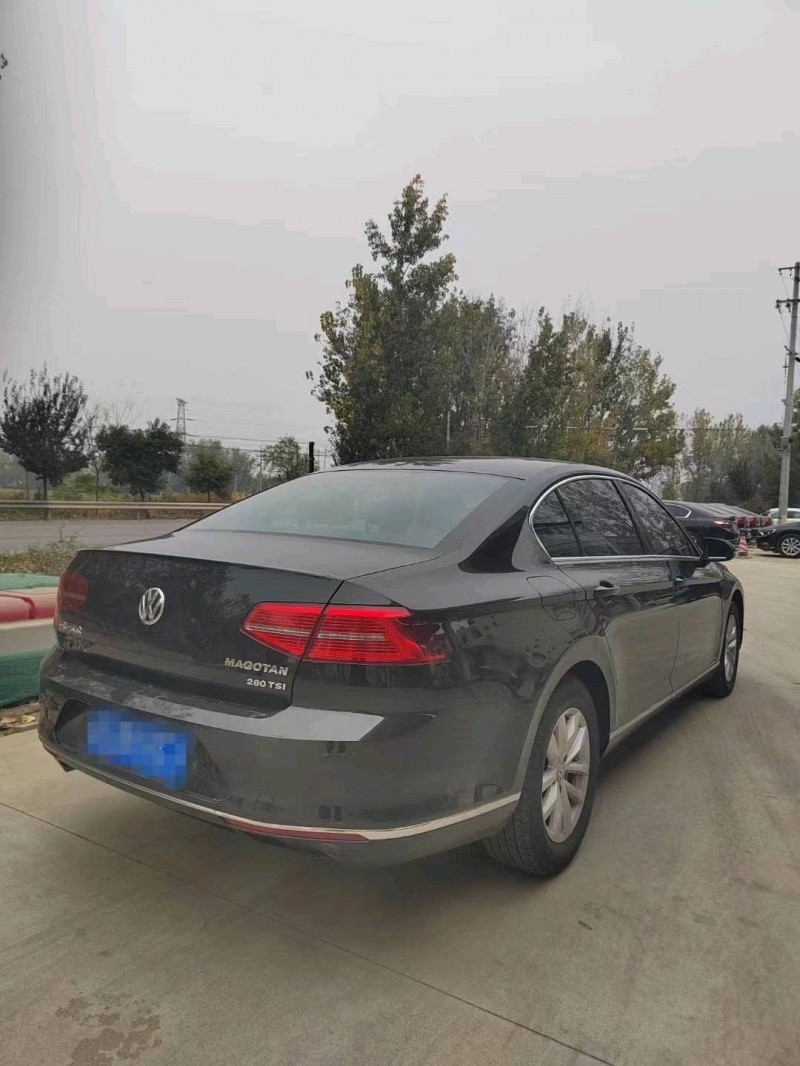 北京17年大众迈腾9