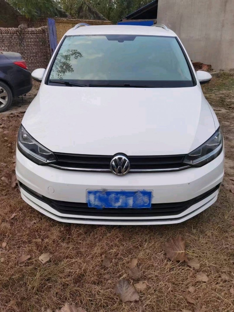 北京18年大众途安9