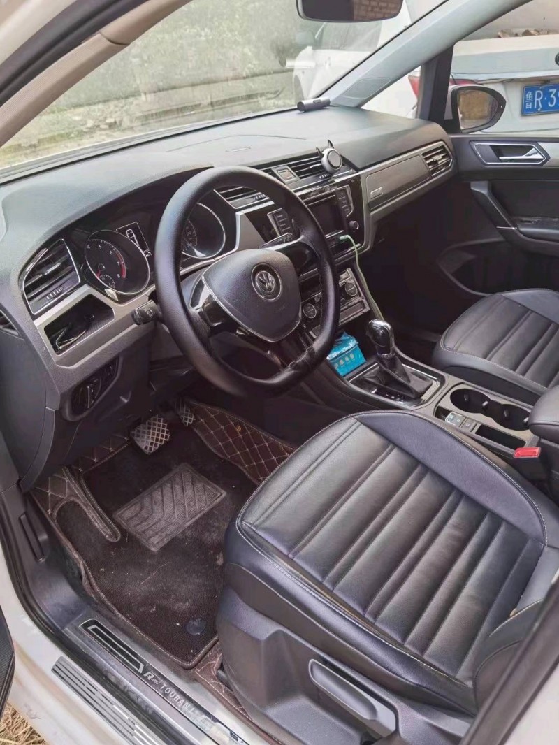 北京18年大众途安1