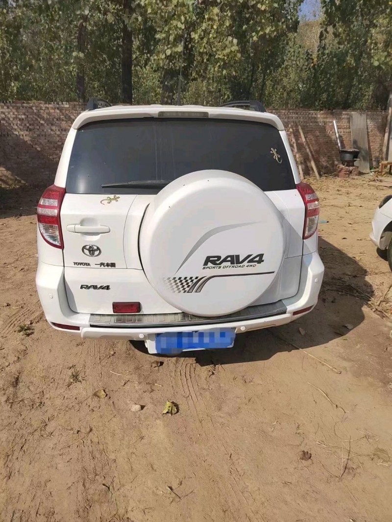 北京12年丰田RAV44
