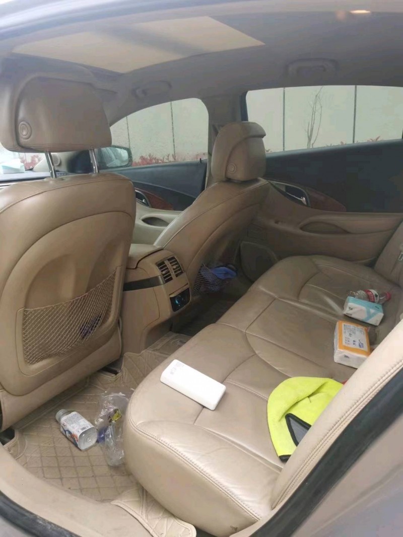 北京10年别克君越7