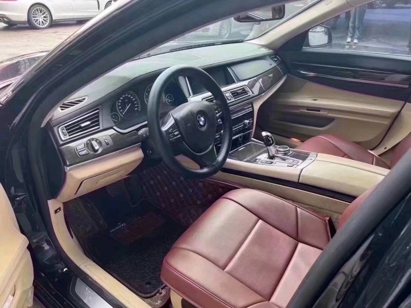 北京13年宝马7系6