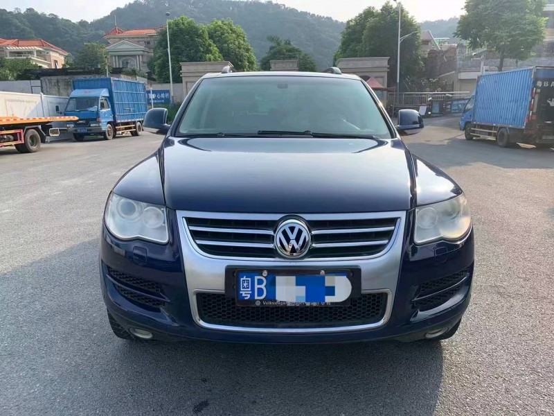 广州09年大众途锐1