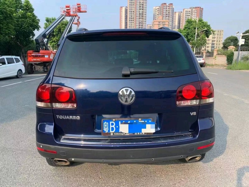 广州09年大众途锐8