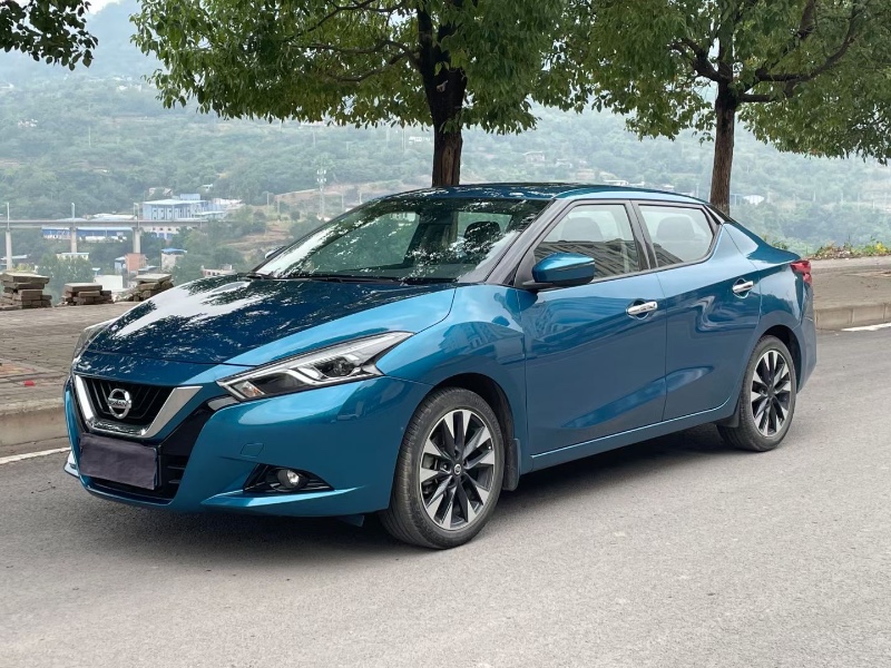 潍坊19年日产蓝鸟4