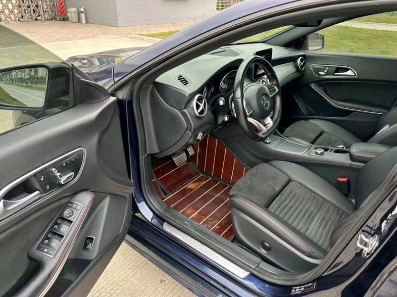 盐城18年奔驰CLA5