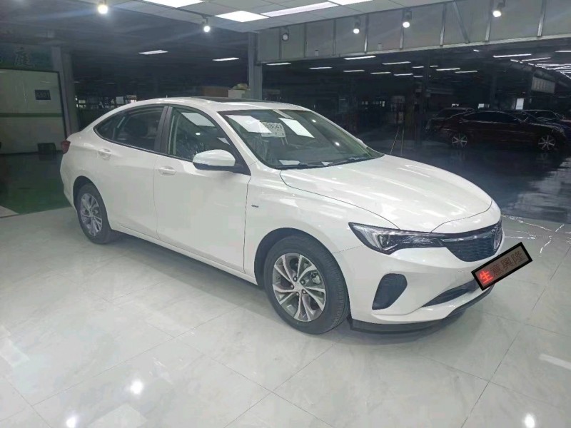 成都22年别克威朗1