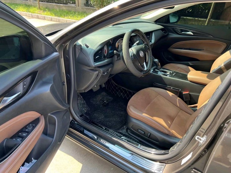 盐城19年别克君威6