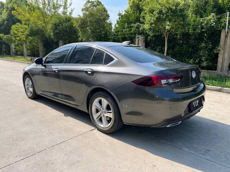 盐城19年别克君威8