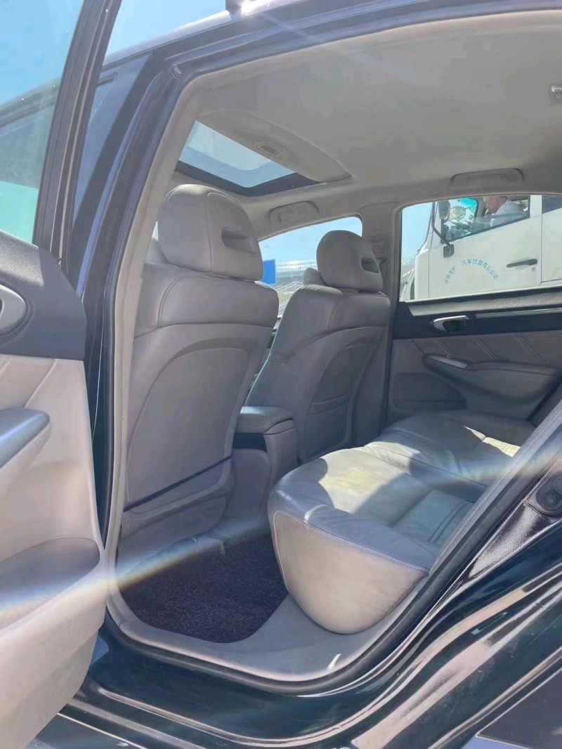 广州11年本田思域4