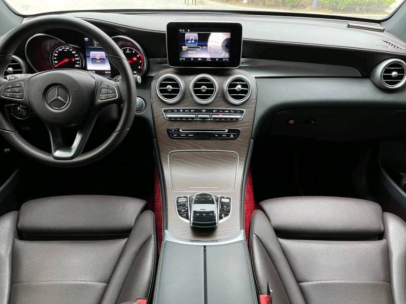 济宁18年奔驰GLC5